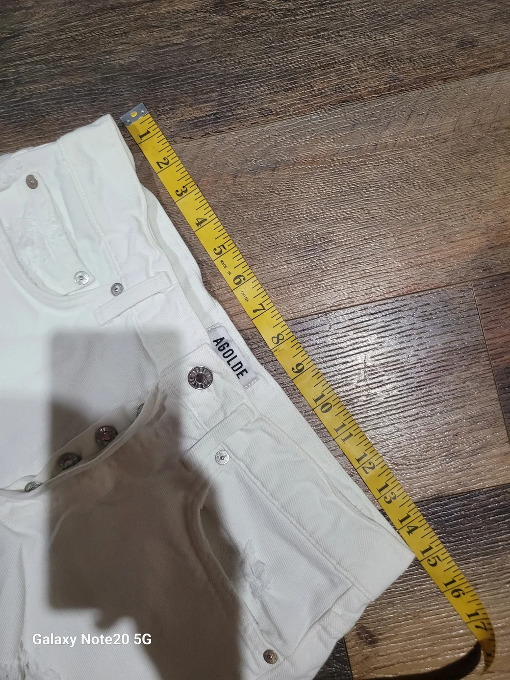 AGOLDE White Distressed Mid Rise Button Fly Denim Shorts Size 26 EUC Inseam 2